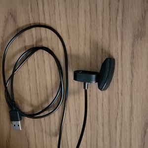 Fitbit Inspire HR with charger, no wristband.